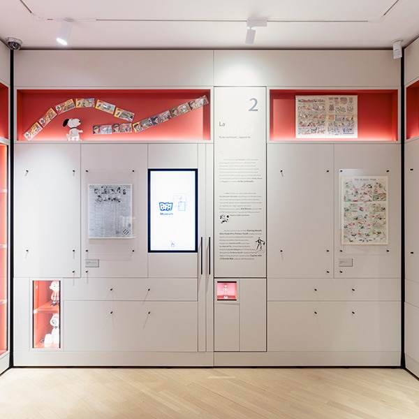 OBERFLÄCHENGESTALTUNG FÜR EIN INTERAKTIVES COMIC-KUNST-MUSEUM