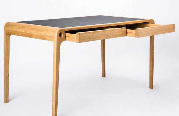 Jumbo Desk by Giuseppe Leida Associati